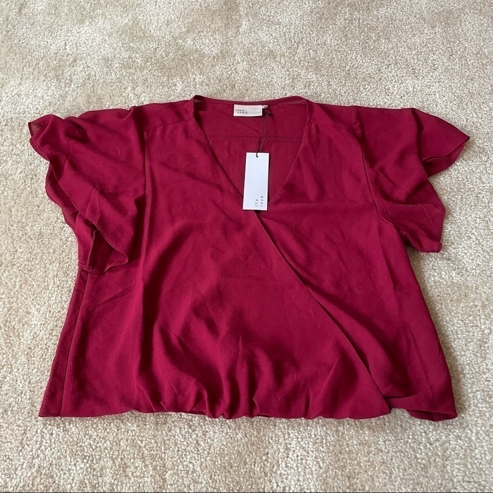 NWT Women’s The Room Crossover Top!